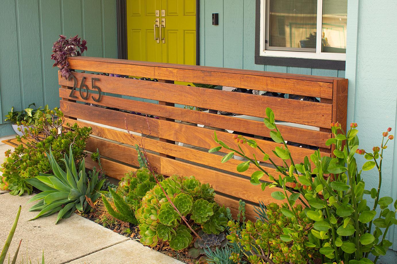 A new fence with house number