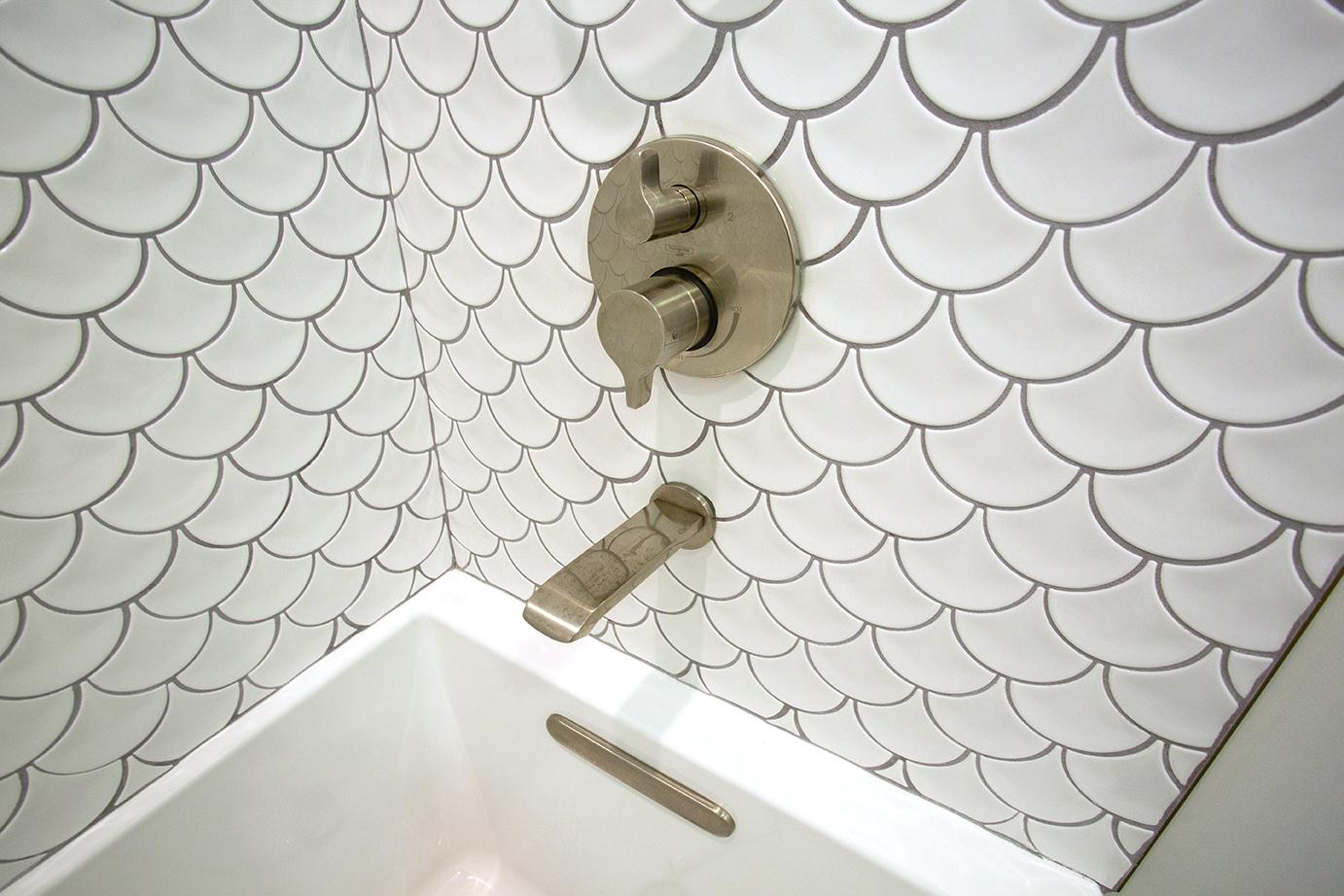 Fish scale tile and Grohe shower/tub system